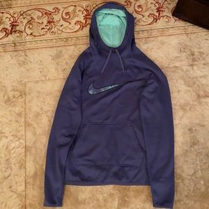 Nike hoodie women’s small